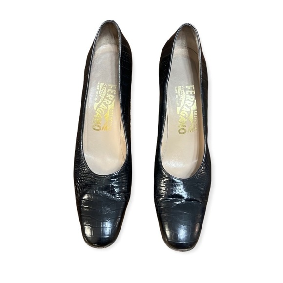 Salvatore Ferragamo Heels Black Crocodile Embossed Patent Leather Almond Toe 7 - Picture 2 of 12
